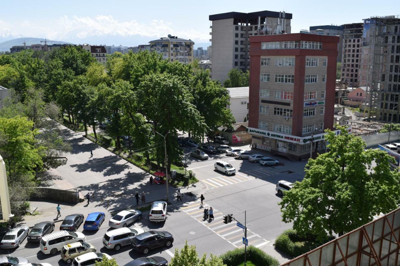 Studio Boutique Apartment Bishkek Exterior foto